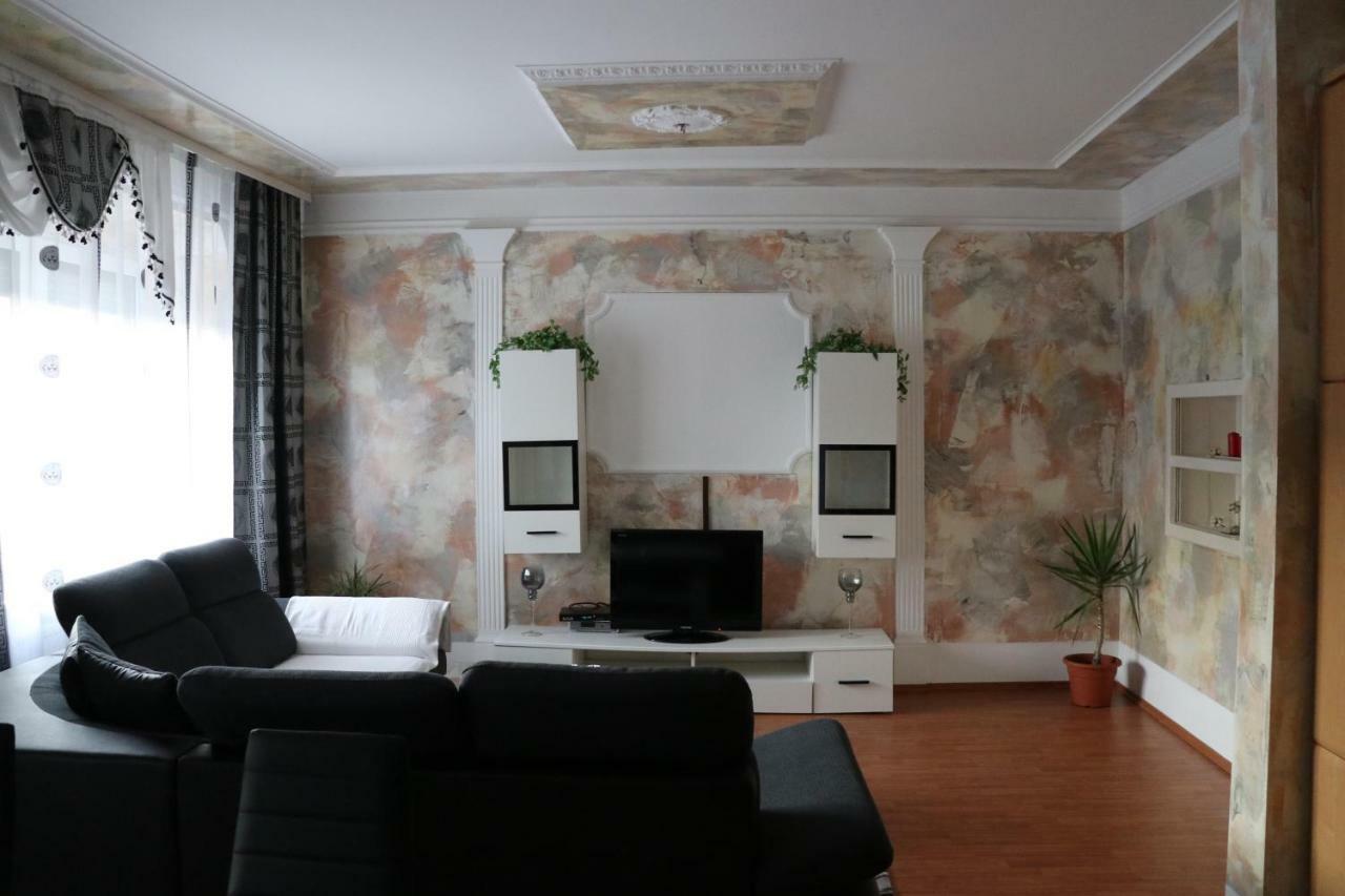 The Lakehouse Villa Neusiedl Am See Wienerstrasse 8 Eksteriør billede